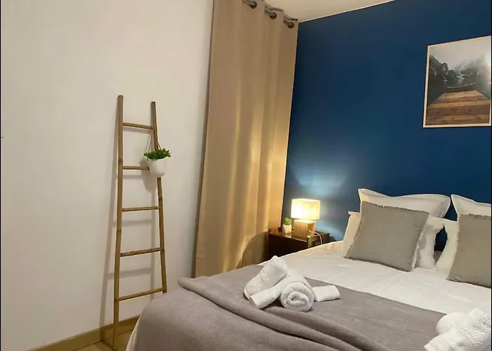 Le Point Virgule - Parking Prive - Clim *