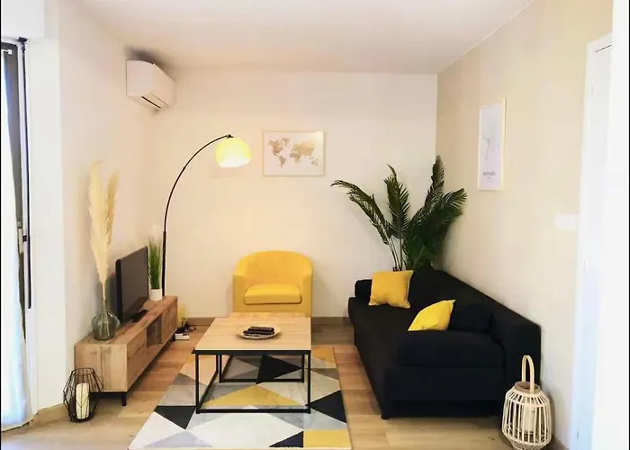 Le Point Virgule - Parking Prive - Clim 公寓