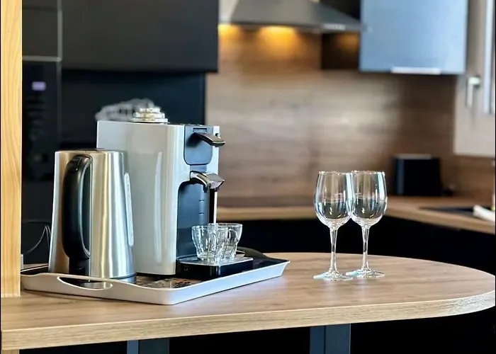 Le Point Virgule - Parking Prive - Clim 公寓